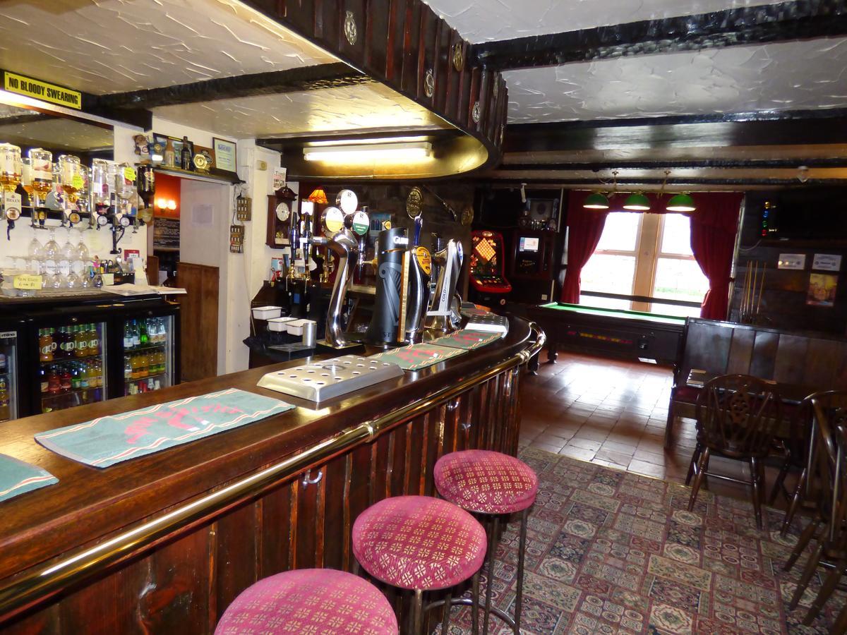 The Belted Will Inn Farlam Екстериор снимка